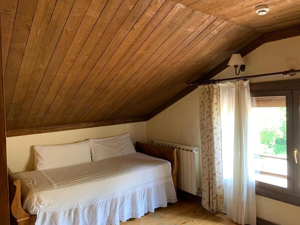 Hotel Charle Хака Экстерьер фото