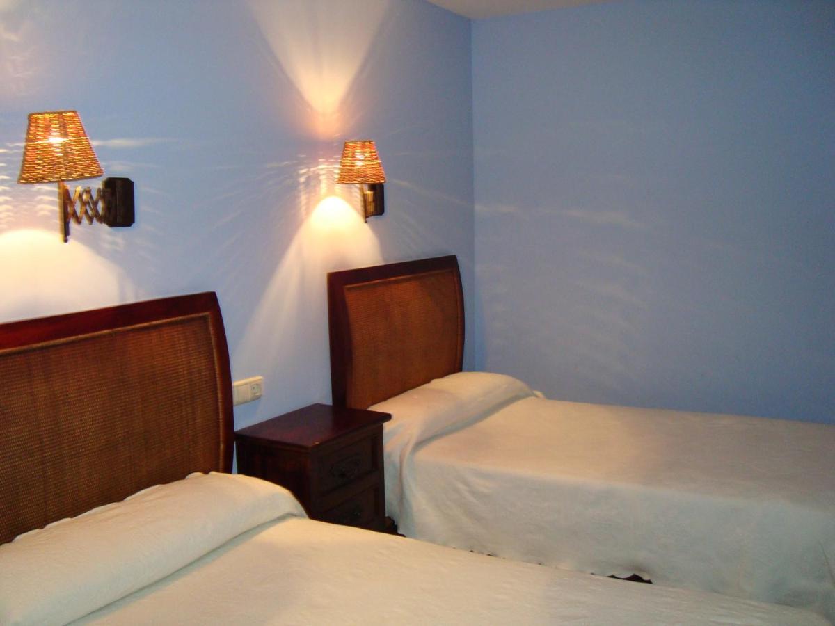 Hotel Charle Хака Экстерьер фото