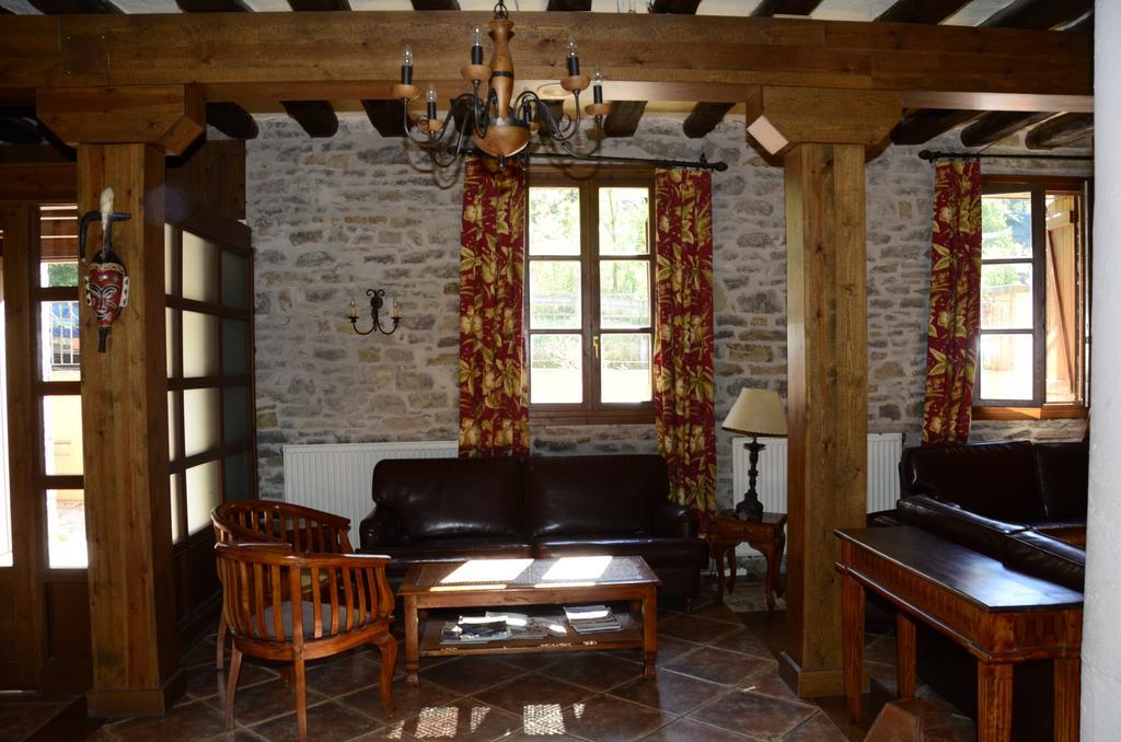 Hotel Charle Хака Экстерьер фото